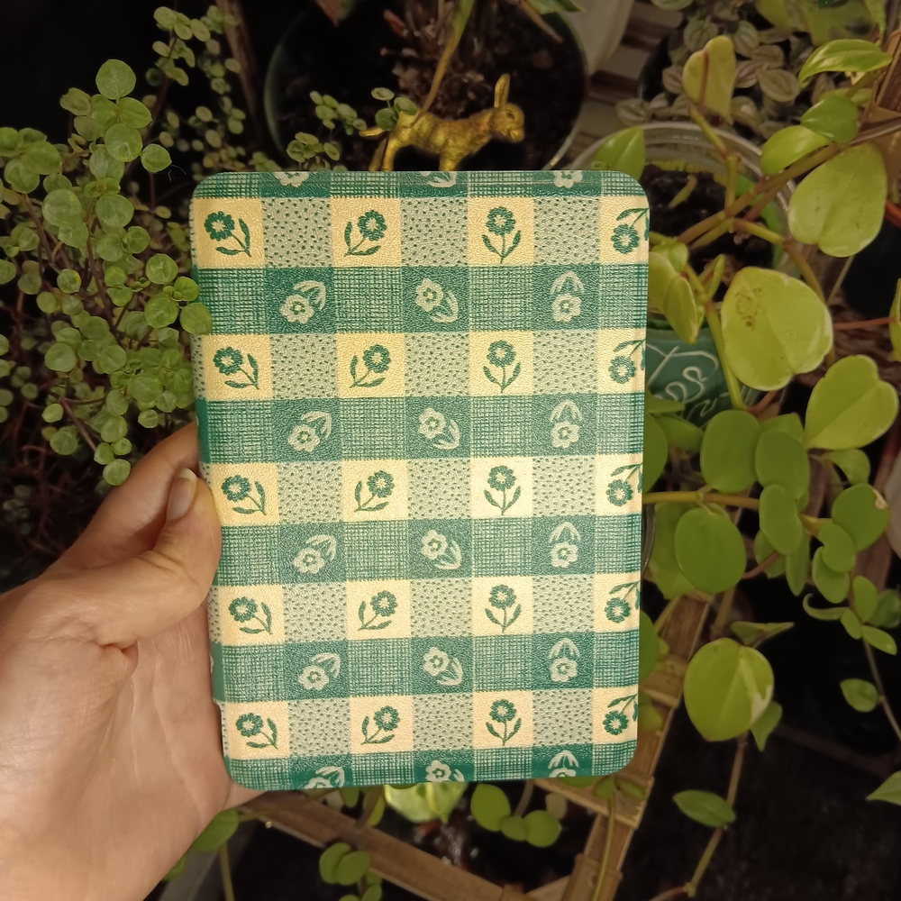6" Kindle EReader protective case floral gigham cottagecore